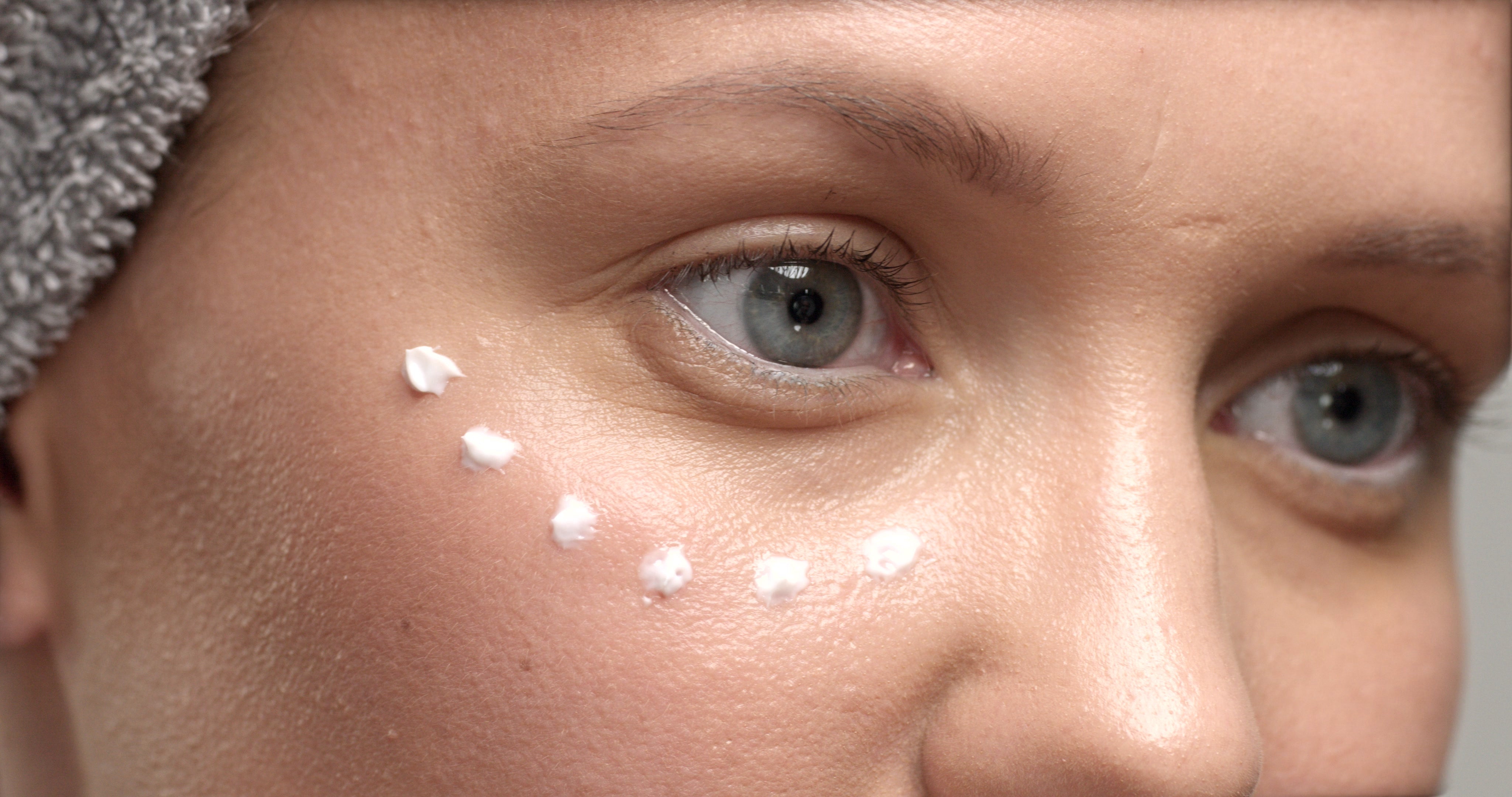 What Causes Puffy Eyes In The Morning